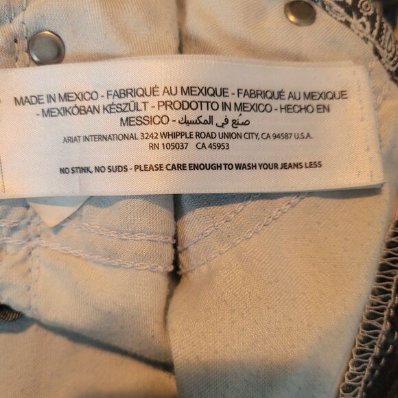 Ariat Real Denim Western Mid Rise Straight Jeans Women's Size 32 R Blue Denim - Picture 10 of 15